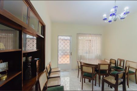 Casa à venda com 280m², 5 quartos e 5 vagasCozinha