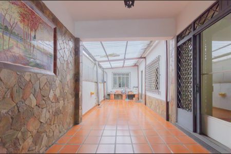 Casa à venda com 280m², 5 quartos e 5 vagasGaragem