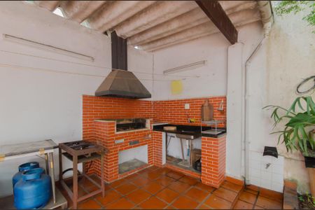 Casa à venda com 280m², 5 quartos e 5 vagasChurrasqueira