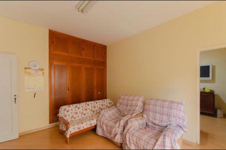 Casa à venda com 280m², 5 quartos e 5 vagasQuarto 2