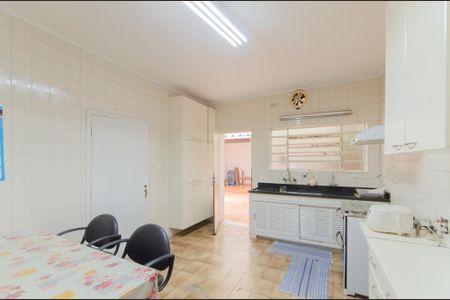 Casa à venda com 280m², 5 quartos e 5 vagasCozinha