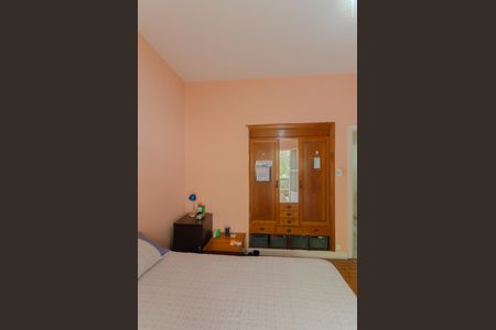 Casa à venda com 280m², 5 quartos e 5 vagasQuarto 5