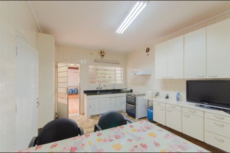 Casa à venda com 280m², 5 quartos e 5 vagasCozinha