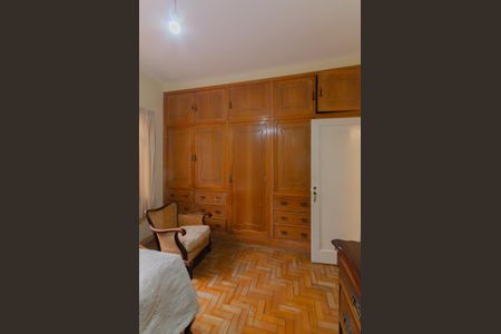 Casa à venda com 280m², 5 quartos e 5 vagasQuarto 1