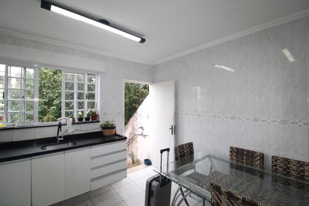 Casa à venda com 118m², 2 quartos e 3 vagasCozinha