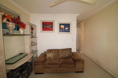 Casa à venda com 118m², 2 quartos e 3 vagasSala