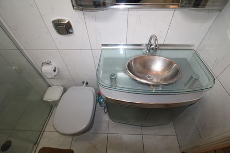 Casa à venda com 118m², 2 quartos e 3 vagasBanheiro