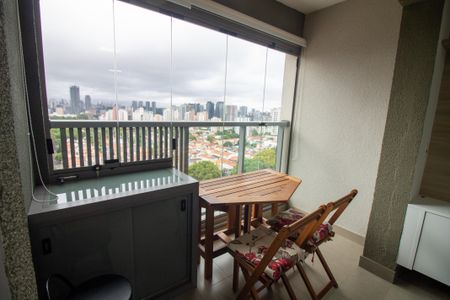 Studio para alugar com 26m², 1 quarto e sem vaga Studio para alugar com 26m², 1 quarto e sem vagaVaranda