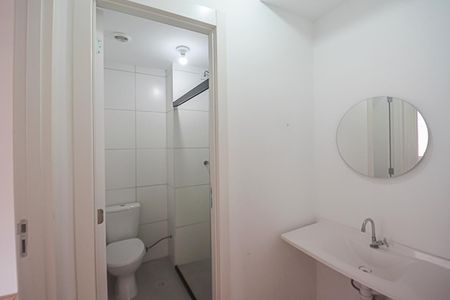 Apartamento para alugar com 38m², 2 quartos e sem vaga Apartamento para alugar com 38m², 2 quartos e sem vagaBanheiro