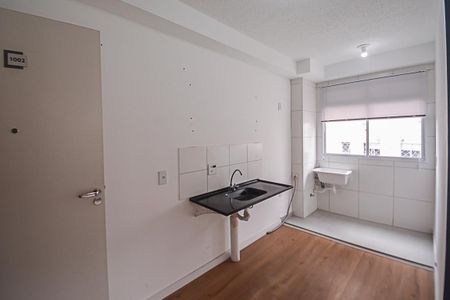 Apartamento para alugar com 38m², 2 quartos e sem vaga Apartamento para alugar com 38m², 2 quartos e sem vagaCozinha e Área de Serviço
