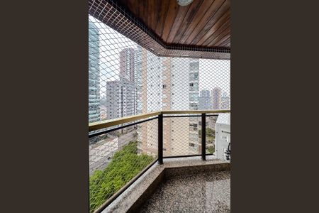 Apartamento para alugar com 158m², 4 quartos e 2 vagasVaranda da Suíte