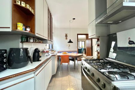 Apartamento à venda com 156m², 4 quartos e 3 vagasCozinha