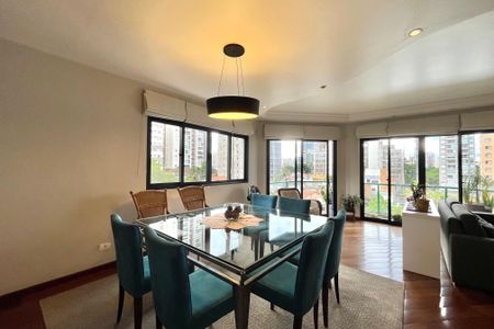 Apartamento à venda com 156m², 4 quartos e 3 vagasSala