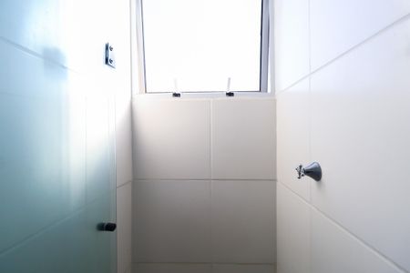 Apartamento à venda com 42m², 2 quartos e sem vaga Apartamento à venda com 42m², 2 quartos e sem vagaBanheiro