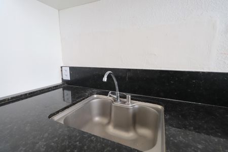 Apartamento à venda com 42m², 2 quartos e sem vaga Apartamento à venda com 42m², 2 quartos e sem vagaCozinha e Área de serviço