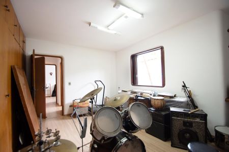 Casa para alugar com 630m², 6 quartos e 5 vagasQuarto 1