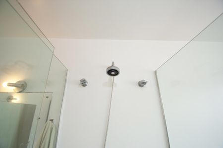 Casa para alugar com 630m², 6 quartos e 5 vagasBanheiro Suíte 5