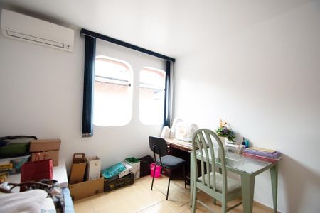 Casa para alugar com 630m², 6 quartos e 5 vagasSemi suíte 1