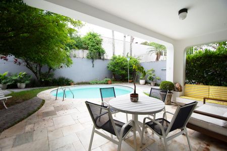 Casa para alugar com 630m², 6 quartos e 5 vagasÁrea comum