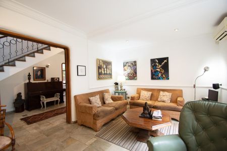 Casa para alugar com 630m², 6 quartos e 5 vagasSala