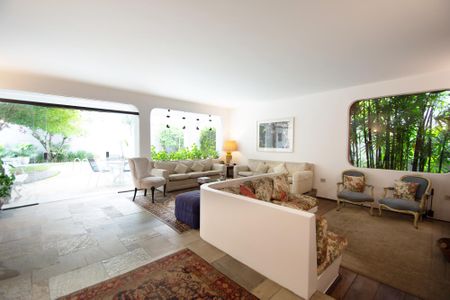 Casa para alugar com 630m², 6 quartos e 5 vagasSala