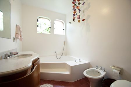 Casa para alugar com 630m², 6 quartos e 5 vagasBanheiro da Suíte 4