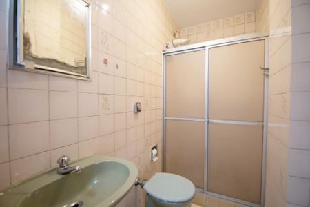 Casa para alugar com 630m², 6 quartos e 5 vagasBanheiro de Serviço