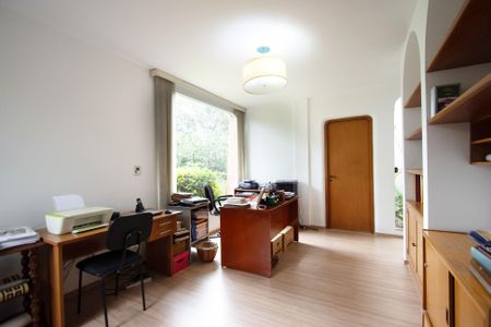 Casa para alugar com 630m², 6 quartos e 5 vagasSuíte 3