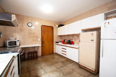 Casa para alugar com 630m², 6 quartos e 5 vagasCozinha