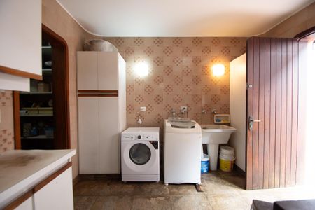 Casa para alugar com 630m², 6 quartos e 5 vagasÁrea de Serviço