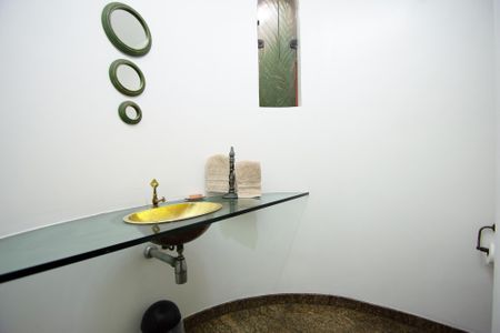 Casa para alugar com 630m², 6 quartos e 5 vagasLavabo