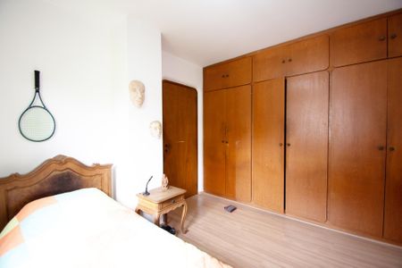 Casa para alugar com 630m², 6 quartos e 5 vagasSemi suíte 2