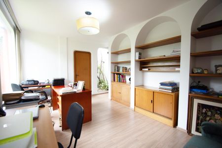 Casa para alugar com 630m², 6 quartos e 5 vagasSuíte 3