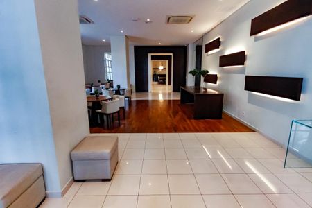 Apartamento à venda com 168m², 3 quartos e 3 vagas Apartamento à venda com 168m², 3 quartos e 3 vagasÁrea comum - Salão de festas