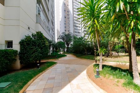 Apartamento à venda com 168m², 3 quartos e 3 vagas Apartamento à venda com 168m², 3 quartos e 3 vagasÁrea comum