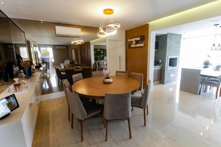 Apartamento à venda com 168m², 3 quartos e 3 vagas Apartamento à venda com 168m², 3 quartos e 3 vagasSala 2