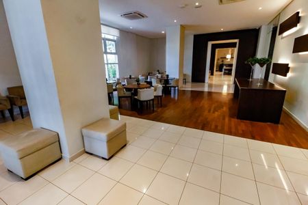 Apartamento à venda com 168m², 3 quartos e 3 vagas Apartamento à venda com 168m², 3 quartos e 3 vagasÁrea comum - Salão de festas