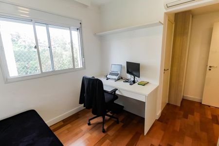Apartamento à venda com 168m², 3 quartos e 3 vagas Apartamento à venda com 168m², 3 quartos e 3 vagasSuíte 1