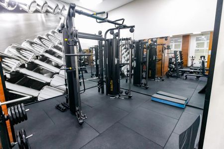 Apartamento à venda com 168m², 3 quartos e 3 vagas Apartamento à venda com 168m², 3 quartos e 3 vagasÁrea comum - Academia