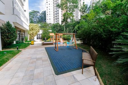 Apartamento à venda com 168m², 3 quartos e 3 vagas Apartamento à venda com 168m², 3 quartos e 3 vagasÁrea comum - Playground