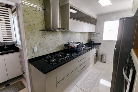 Apartamento à venda com 168m², 3 quartos e 3 vagas Apartamento à venda com 168m², 3 quartos e 3 vagasCozinha - Armários