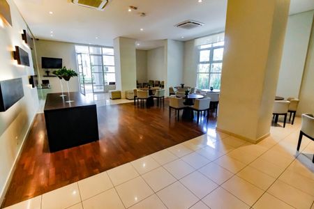 Apartamento à venda com 168m², 3 quartos e 3 vagas Apartamento à venda com 168m², 3 quartos e 3 vagasÁrea comum - Salão de festas