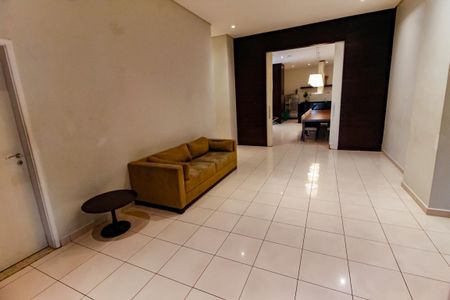 Apartamento à venda com 168m², 3 quartos e 3 vagas Apartamento à venda com 168m², 3 quartos e 3 vagasÁrea comum - Salão de festas