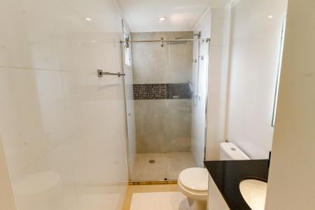 Apartamento à venda com 168m², 3 quartos e 3 vagas Apartamento à venda com 168m², 3 quartos e 3 vagasBanheiro da Suíte 1