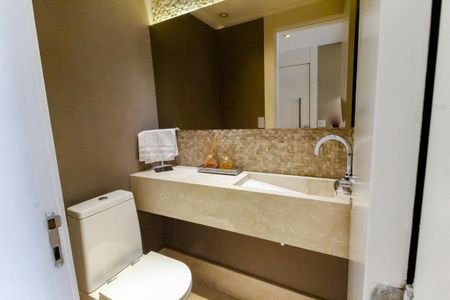 Apartamento à venda com 168m², 3 quartos e 3 vagas Apartamento à venda com 168m², 3 quartos e 3 vagasLavabo