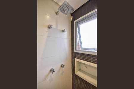 Apartamento à venda com 104m², 2 quartos e 2 vagasChuveiro do Banheiro