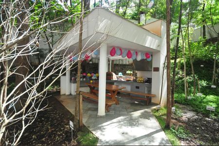 Apartamento à venda com 104m², 2 quartos e 2 vagasChurrasqueira