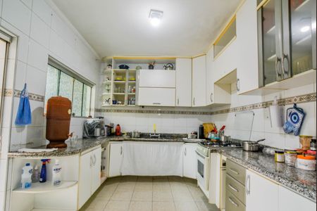 Casa à venda com 300m², 2 quartos e 3 vagasCozinha