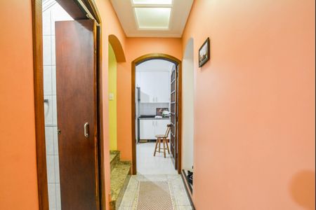 Casa à venda com 300m², 2 quartos e 3 vagasCorredor