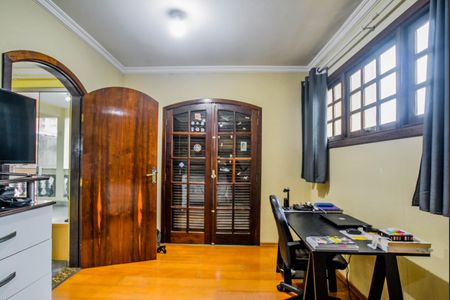 Casa à venda com 300m², 2 quartos e 3 vagasSuíte 1